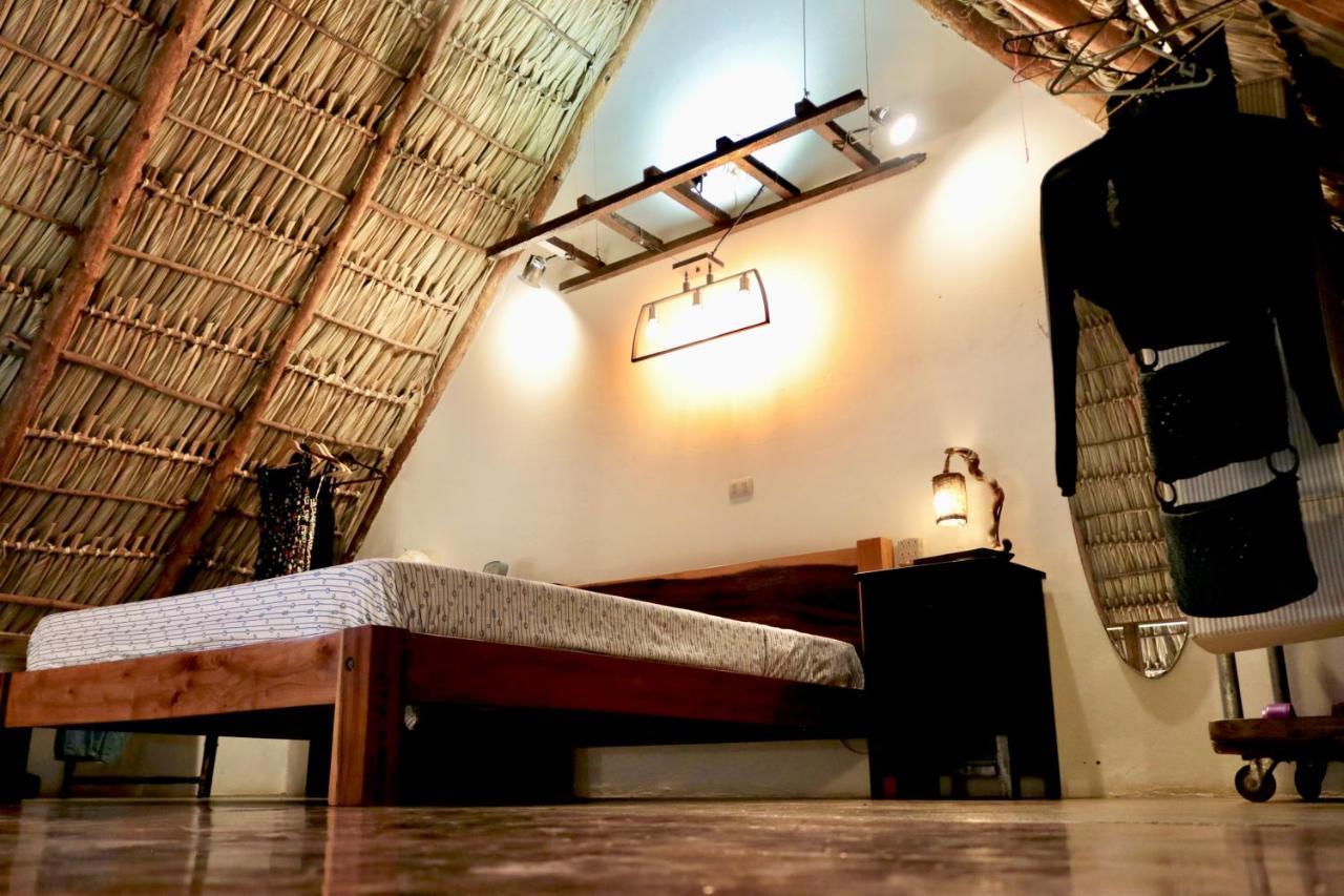 Vibra Guesthouse Popoyo Exterior photo