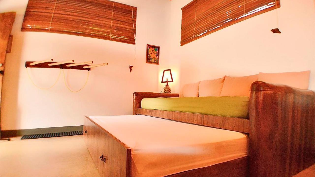 Vibra Guesthouse Popoyo Exterior photo